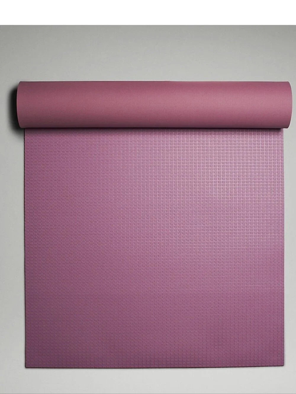 Lululemon The Lightweight Mat 5mm Cyber Violet Ribbed Durface Yoga Mat